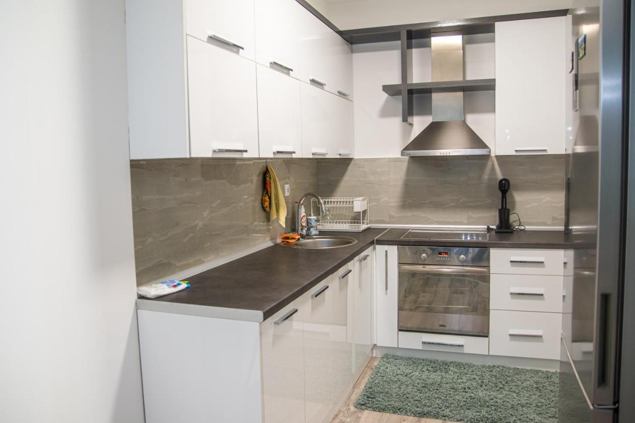 L&L Luxury Apartments بيتولا المظهر الخارجي الصورة